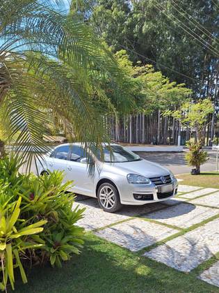 VOLKSWAGEN JETTA 2.5 I 20V 170CV GASOLINA 4P TIPTRONIC VOLKSWAGEN JETTA 2.5 I 20V 170CV GASOLINA 4P TIPTRONIC